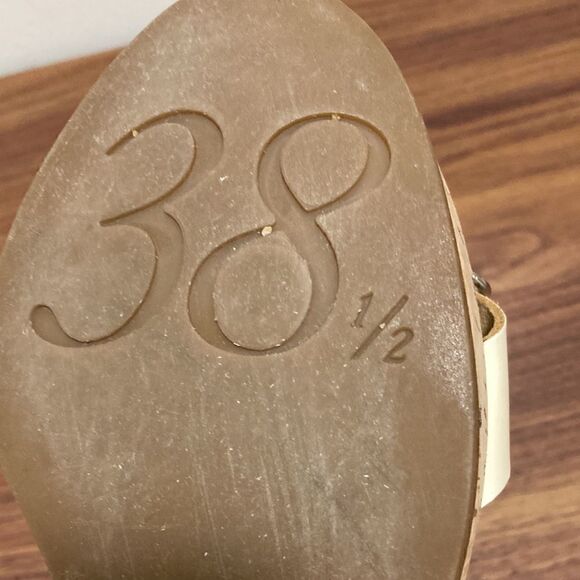 Pedro Garcia Sandal with Cork Wedge, Ankle Strap and Circle Ornaments. Size 38.5 - Picture 10 of 10